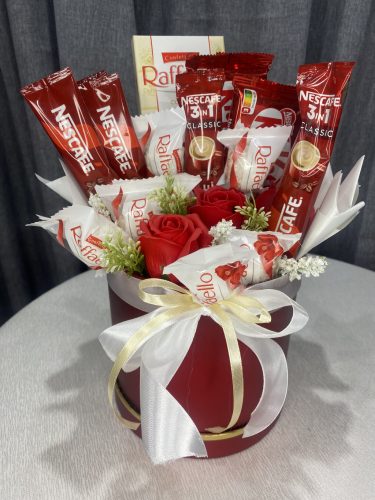 Red Velvet – Prémium Kávé és Édességbox